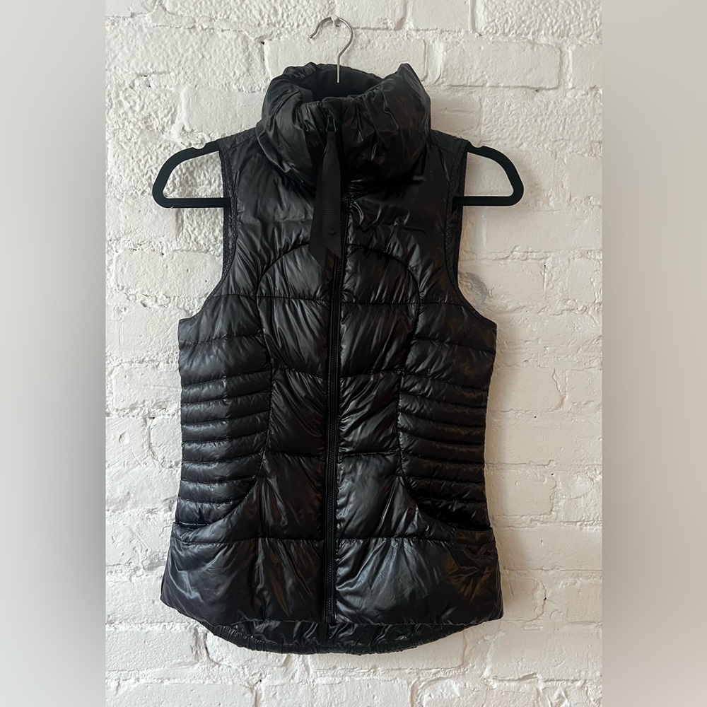 Lululemon Fluffin Awesome Black Puffer Vest - Goose Down